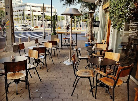 israel/central-district/bar/jekyll-and-hyde