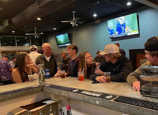 kansas/manhattan/bar/mccool-s-bar-kitchen