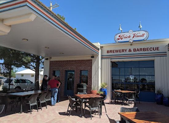 texas/big-bend-country/bar/brick-vault-brewery-and-barbecue-marathon
