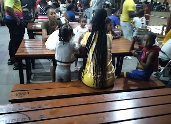 cabo-verde/praia-de-atalaia/bar/habibi