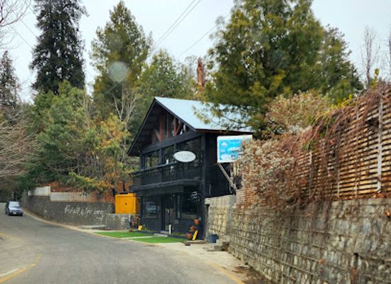 pakistan/azad-jammu-and-kashmir/bar/the-grey