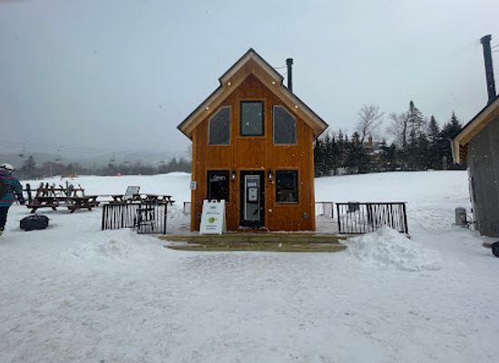 maine/franklin-county/bar/sneaky-pete-s