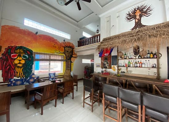 cambodia/siem-reap-province/bar/tree-bar