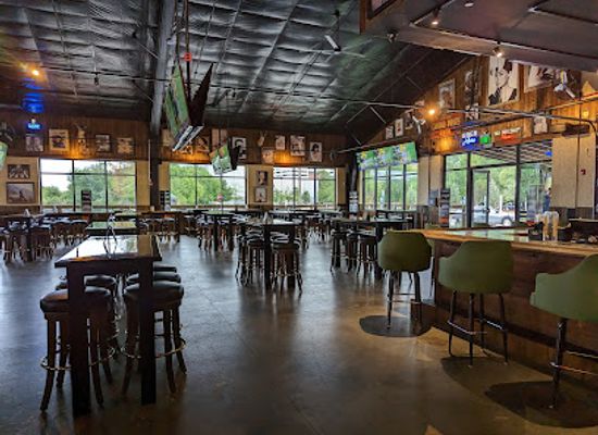 texas/the-woodlands/bar/kirby-ice-house-the-woodlands