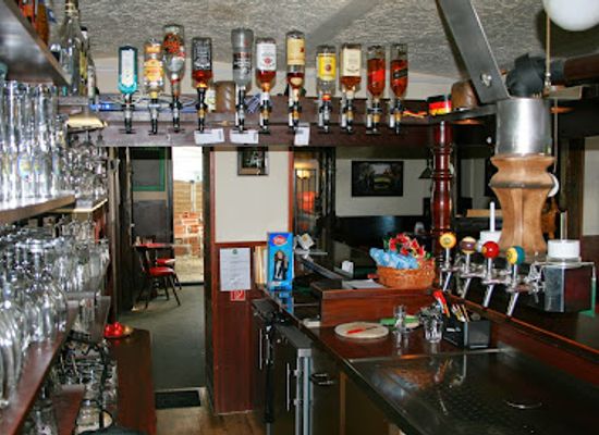 germany/taunus/bar/pub-niedernhausen-the-kings-crown