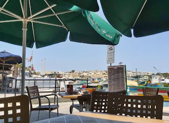 malta/marsaxlokk/bar/cafe-de-paris
