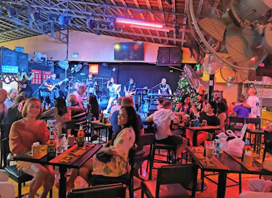 thailand/pattaya/bar/the-triangle-bar