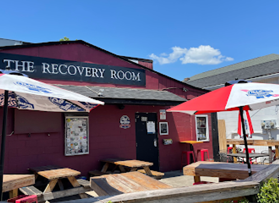 south-carolina/lowcountry/bar/recovery-room-tavern