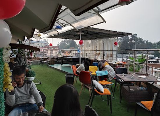 india/shillong/laban/bar/the-loft-cafe-restaurant