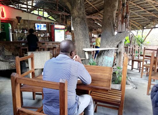 mozambique/inhambane/bar/africa-tropical-inhambane
