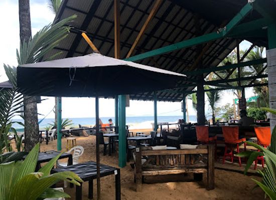 panama/atlantic-coast/bar/bom-bom-beach-bar-at-island-plantation