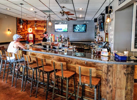 north-carolina/albemarle-pamlico-peninsula/bar/two-roads-tavern