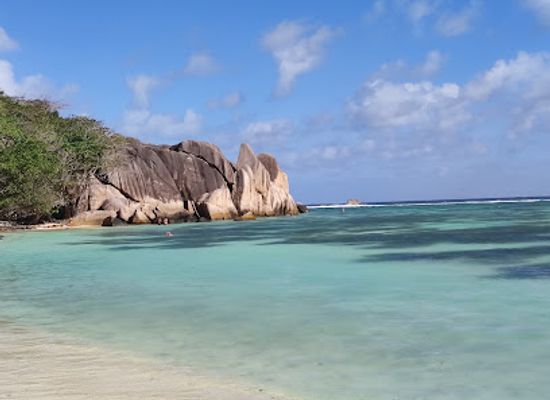 seychelles/ile-aux-recifs/bar/fruita-cabana-bar