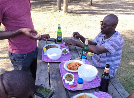 zimbabwe/mashonaland-east/bar/blue-roof-grill-and-bar