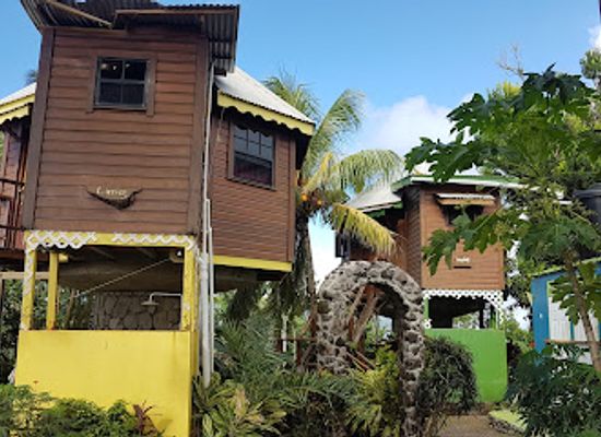dominica/calibishie-beach/bar/poz-restaurant-bar-calibishie