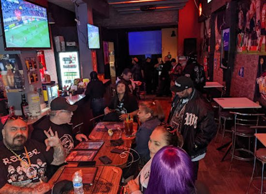 mexico/tijuana/bar/los-tarros-sportsbar-grill