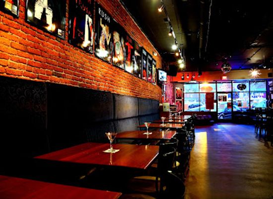 oregon/bend/bar/astro-lounge