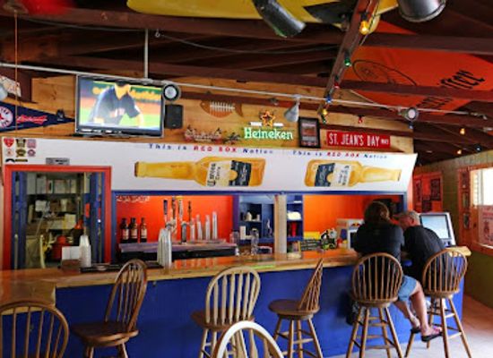 massachusetts/cape-cod/bar/sand-dollar-bar-and-grill
