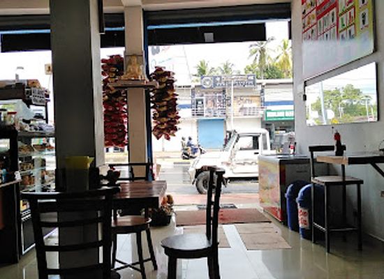 sri-lanka/polonnaruwa-district/bar/d-c-juice-bar