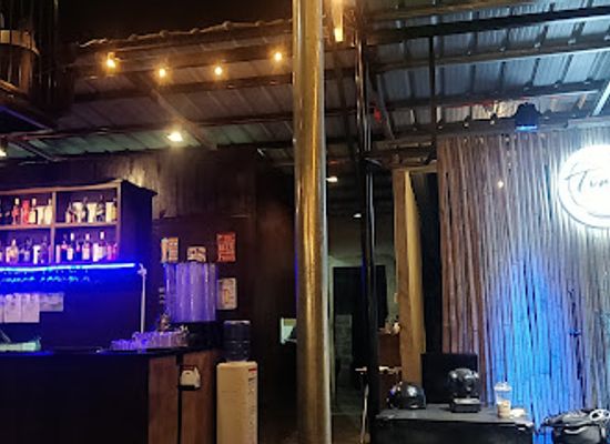 philippines/calabarzon/bar/timog-resto-bar