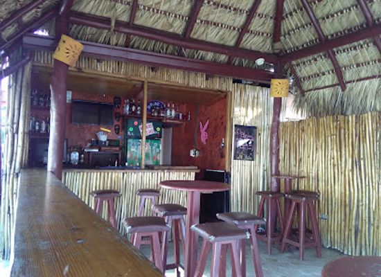dominican-republic/la-romana/bar/skinita-bar-grill