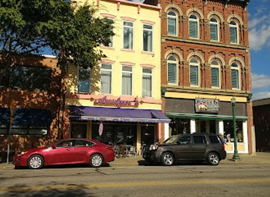 ohio/marietta/bar/austyn-s-restaurant