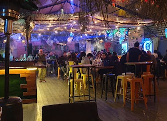 tunisia/sousse/port-el-kantaoui/bar/the-treesome