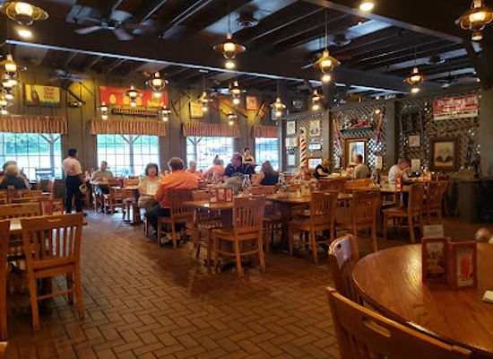 kentucky/cumberland-gap-national-historical-park/bar/cracker-barrel-old-country-store