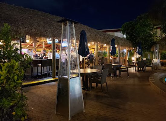 florida/naples-beach/bar/harold-s-place-chickee-bar-and-grill