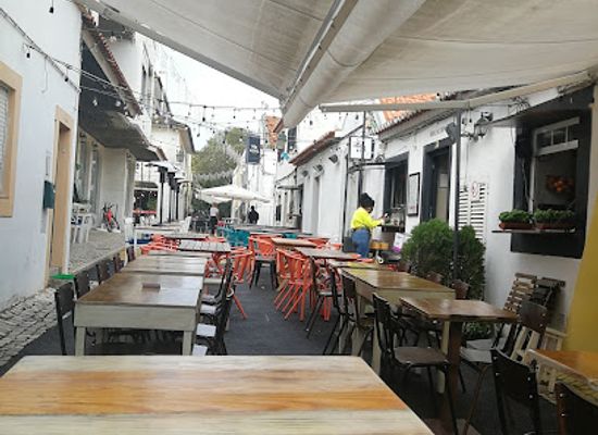 portugal/cascais/bar/taberna-clandestina-cascais