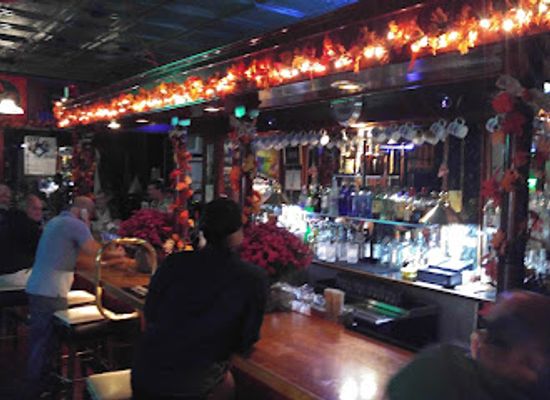 maine/greater-portland-and-casco-bay/bar/blackstones