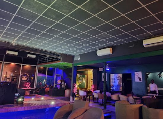 cameroon/douala/bonanjo/bar/the-grey