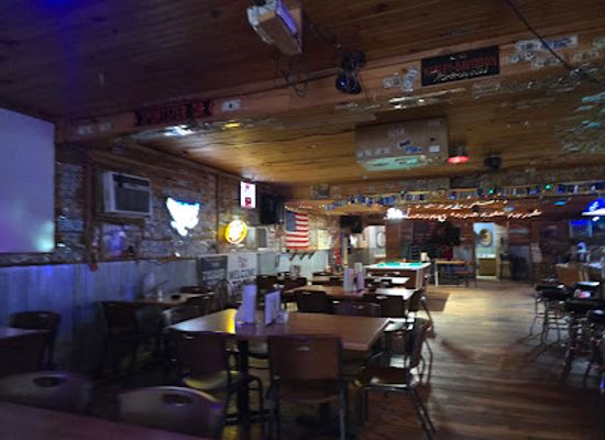 missouri/current-river-basin/bar/double-o-saloon