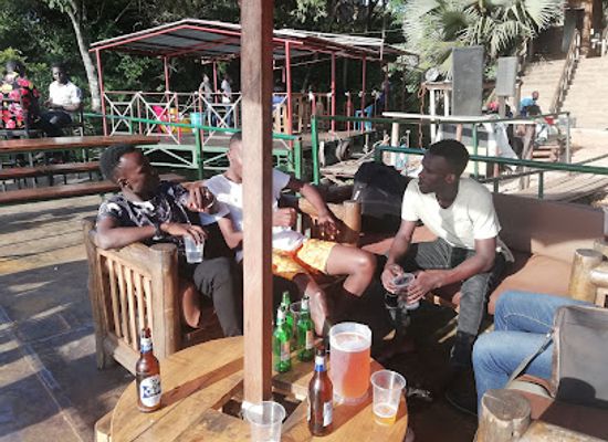 uganda/jinja/bar/the-bourbon