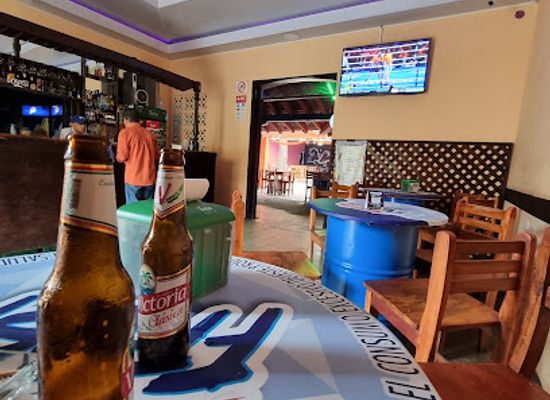 nicaragua/rivas-isthmus/bar/la-plaza-sport-bar