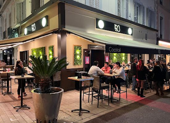 france/cannes/la-croisette/bar/le-19-3