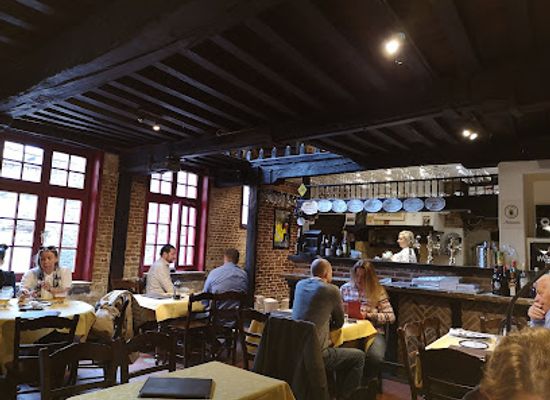 belgium/bruges/minnewater/bar/de-garre