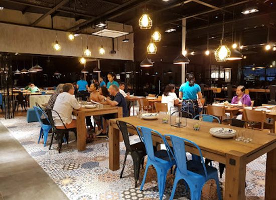 philippines/bohol/tagbilaran-city/bar/smoque-bistro-cafe-bar