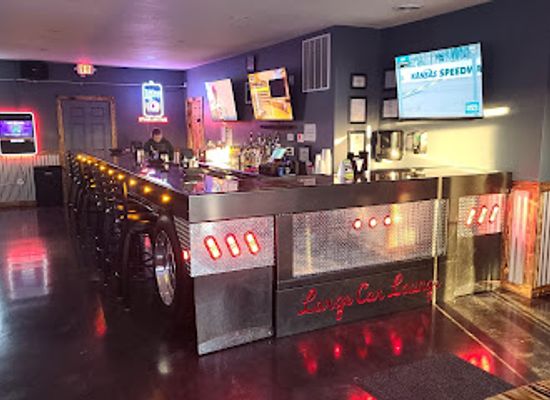 illinois/central-illinois/bar/largecar-lounge