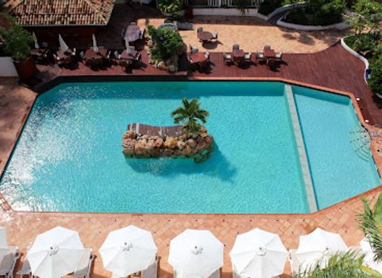 sint-maarten/cupecoy-beach/bar/sapphire-beach-club-resort