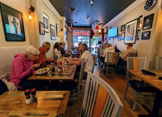 michigan/harbor-springs/bar/the-paper-station-bistro