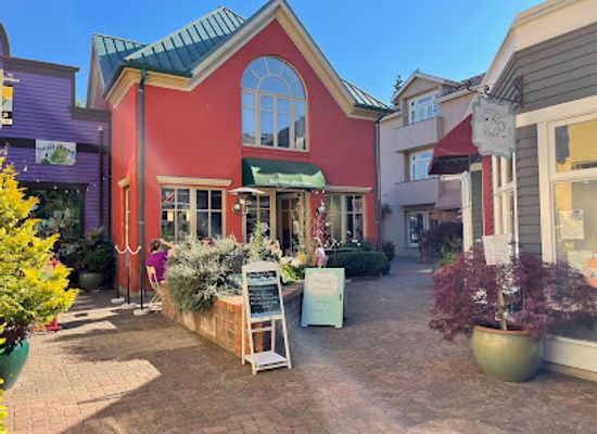 washington/whidbey-island/bar/ultra-house