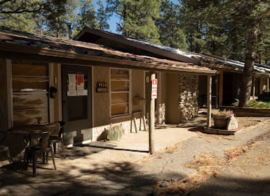 new-mexico/pecos-wilderness/bar/pendaries-village-golf-resort