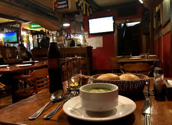 chile/valparaiso/plan/bar/bar-restaurant-victoria