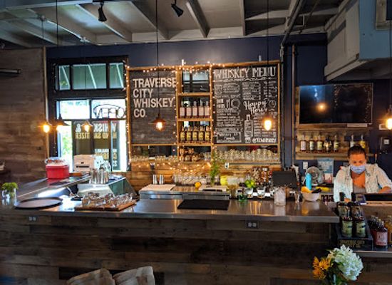 michigan/traverse-city/bar/traverse-city-whiskey-co