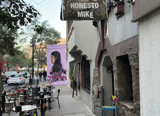 chile/central-valley/bar/el-honesto-mike-lastarria