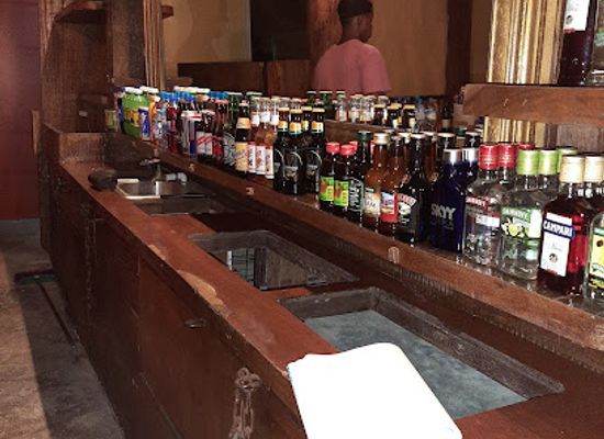 jamaica/port-maria/bar/iguana-s-wine-bar-lounge