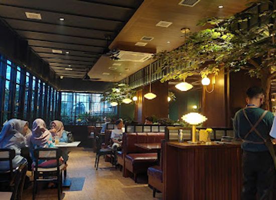 indonesia/riau/bar/the-social-brasserie