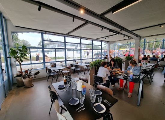 netherlands/gooi/bar/brasserie-zonnestraal