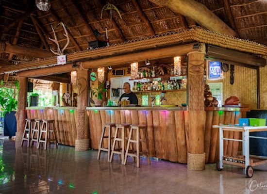 new-caledonia/kaala-gomen/bar/auberge-de-gaulle